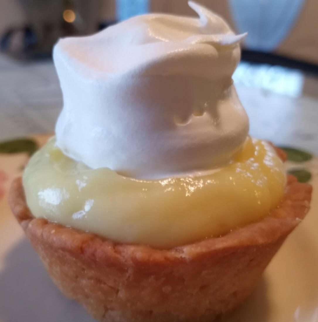 Banana Cream Mini Pies